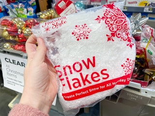 dollar general snow flakes 2021 th 1642531978 1642531978
