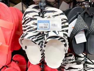 dsw croc clearance 011022 1641838067 1641838067 scaled