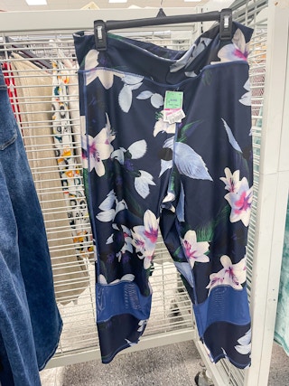 ross clearance nine west leggings 49 sale 012422 1643058415 1643058415 scaled