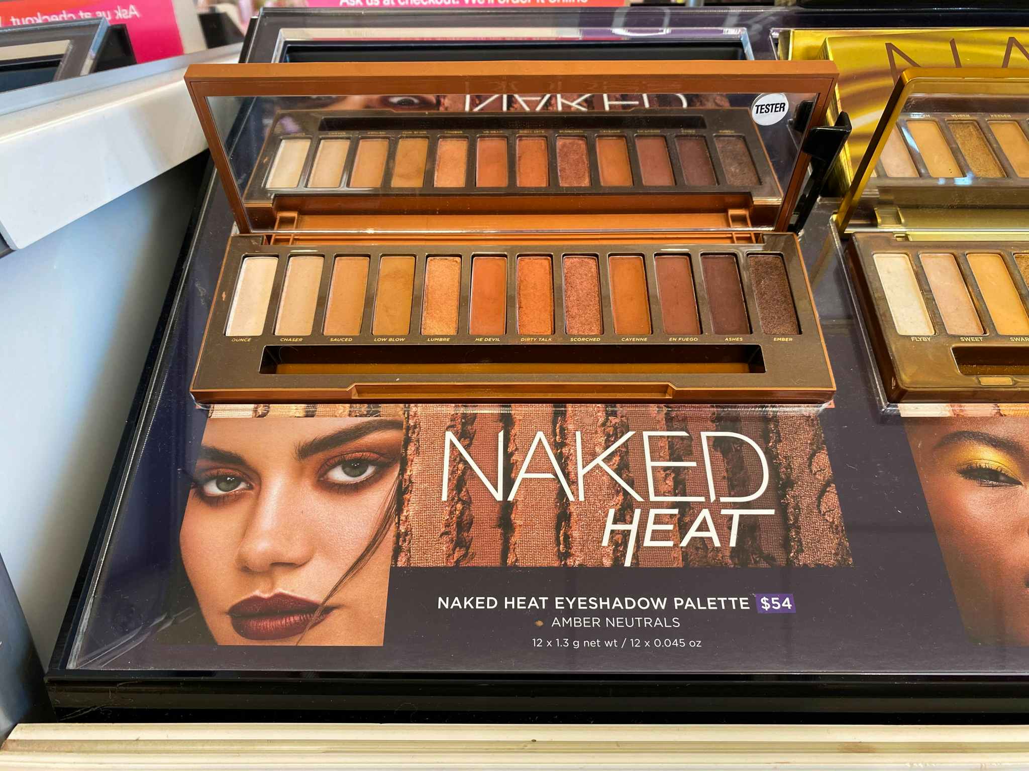 urban-decay-naked-heat-eyeshadow-palette-01182022a