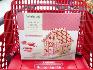 valentine-cookie-house-kit-target-2022