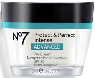 walgreens no7 protect and perfect day cream 011822 1642533237 1642533237