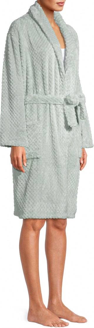 walmart-cozy-corner-plush-robe-2022
