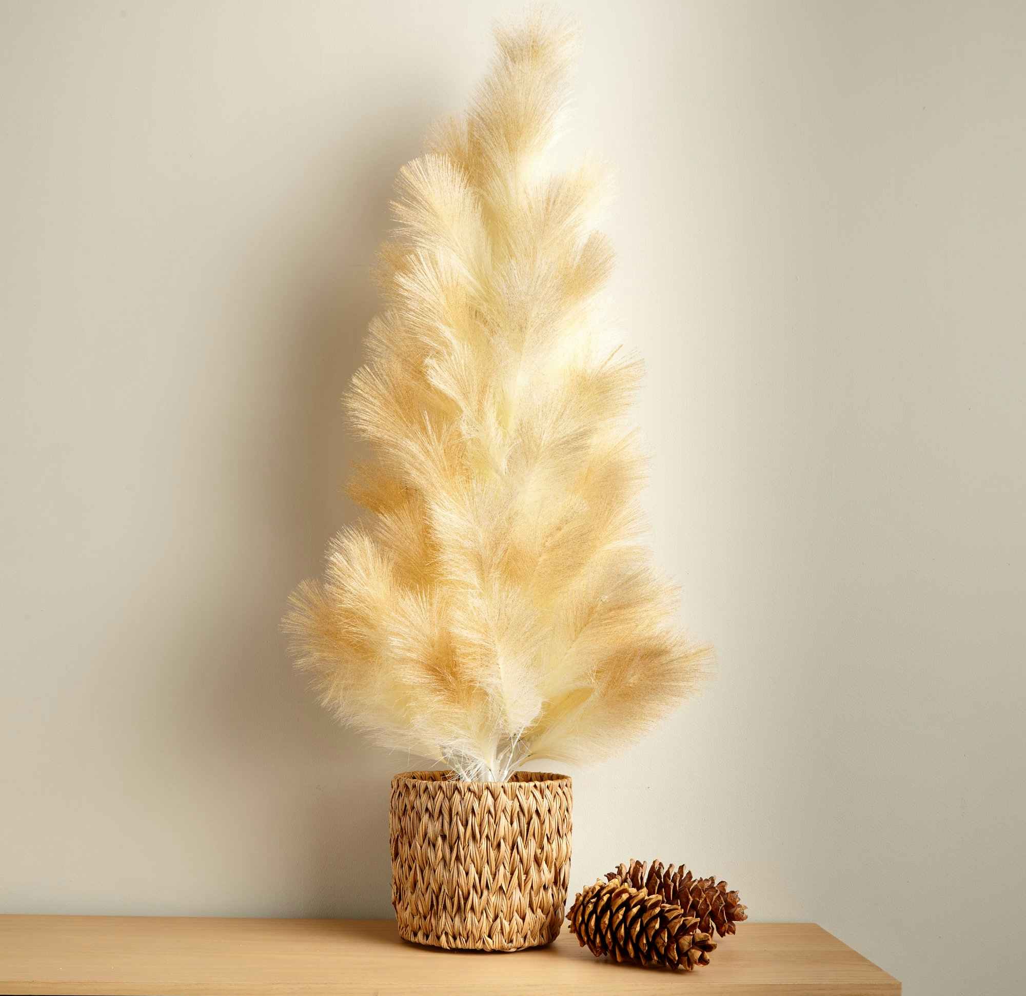 walmart-holiday-time-pampas-christmas-tree-2022