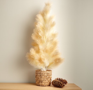 walmart-holiday-time-pampas-christmas-tree-2022
