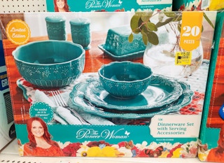 walmart pioneer woman dinnerware set 2022 1641400607 1641400607 scaled