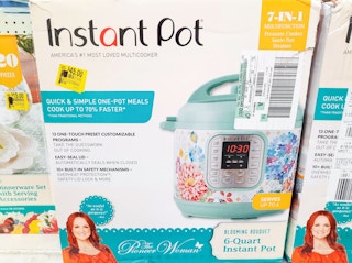 walmart-pioneer-woman-instant-pot-2022