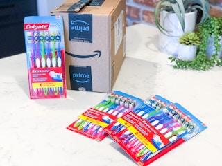 amazon colgate extra clean toothbrush 9 1645649136 1645649136