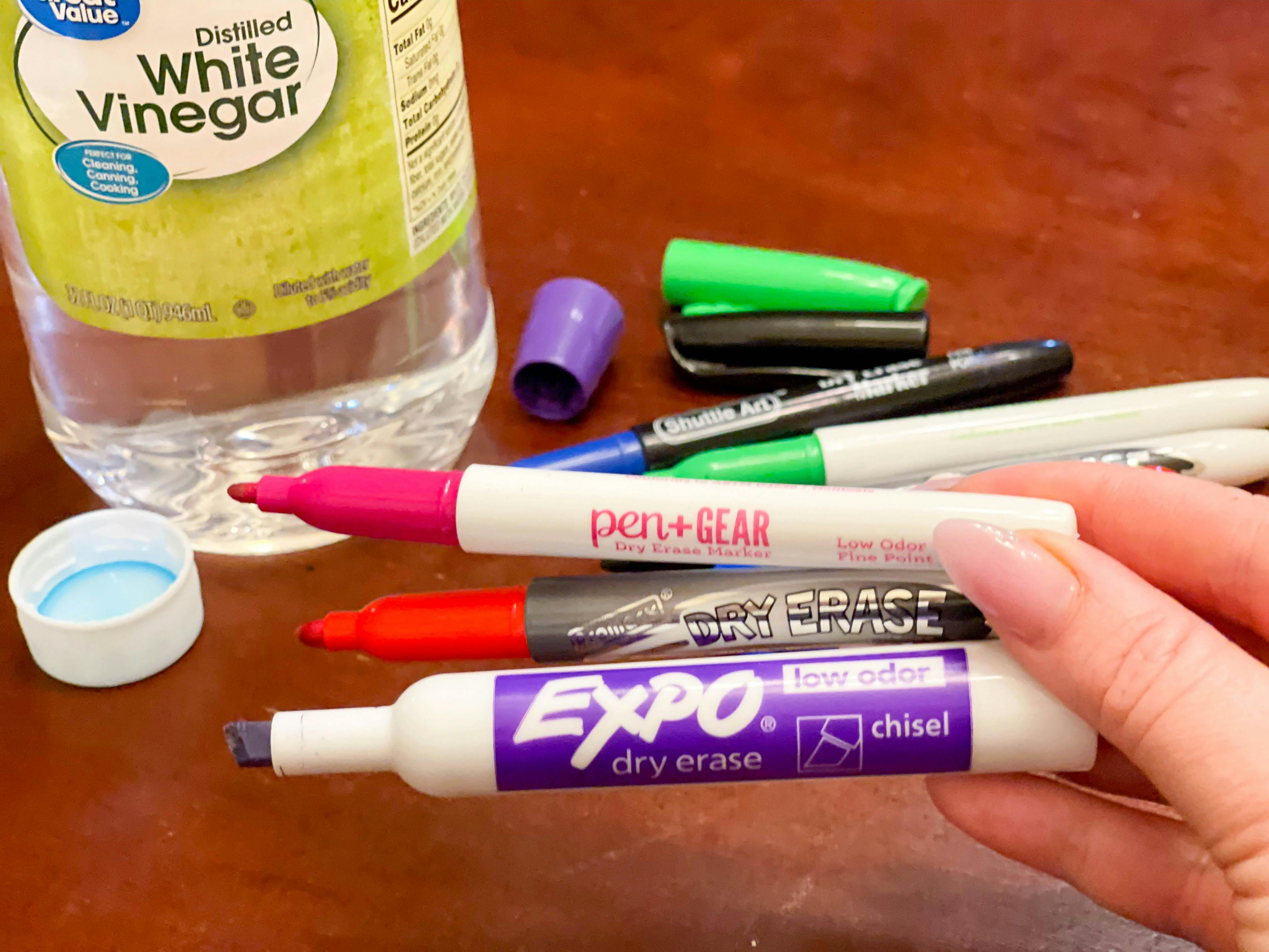 How To Revive Dry Erase Markers And Fix Dried Out Markers The Krazy   Dried Out Dry Erase Magic Marker Hacks Tips Vinegar 2022 2 1646800660 1646800660 