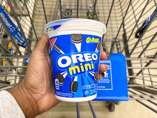 walmart oreo mini go paks hand holding