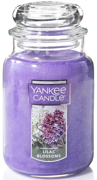amazon yankee candle lilac 2022 3 1647113735 1647113735