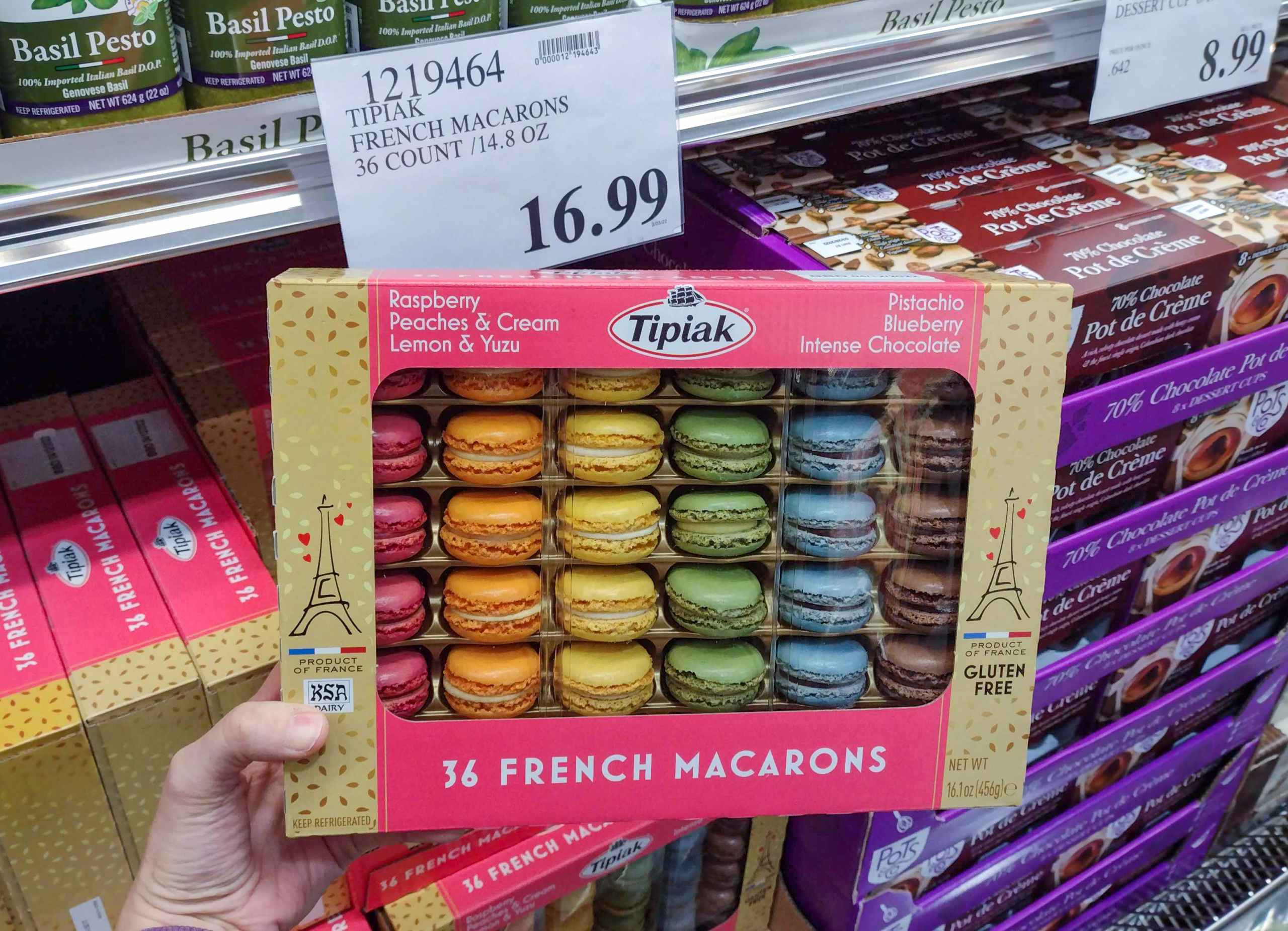 costco-macarons-031722