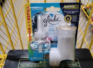 dollar general glade oil kit 2022 sv 1648586615 1648586615