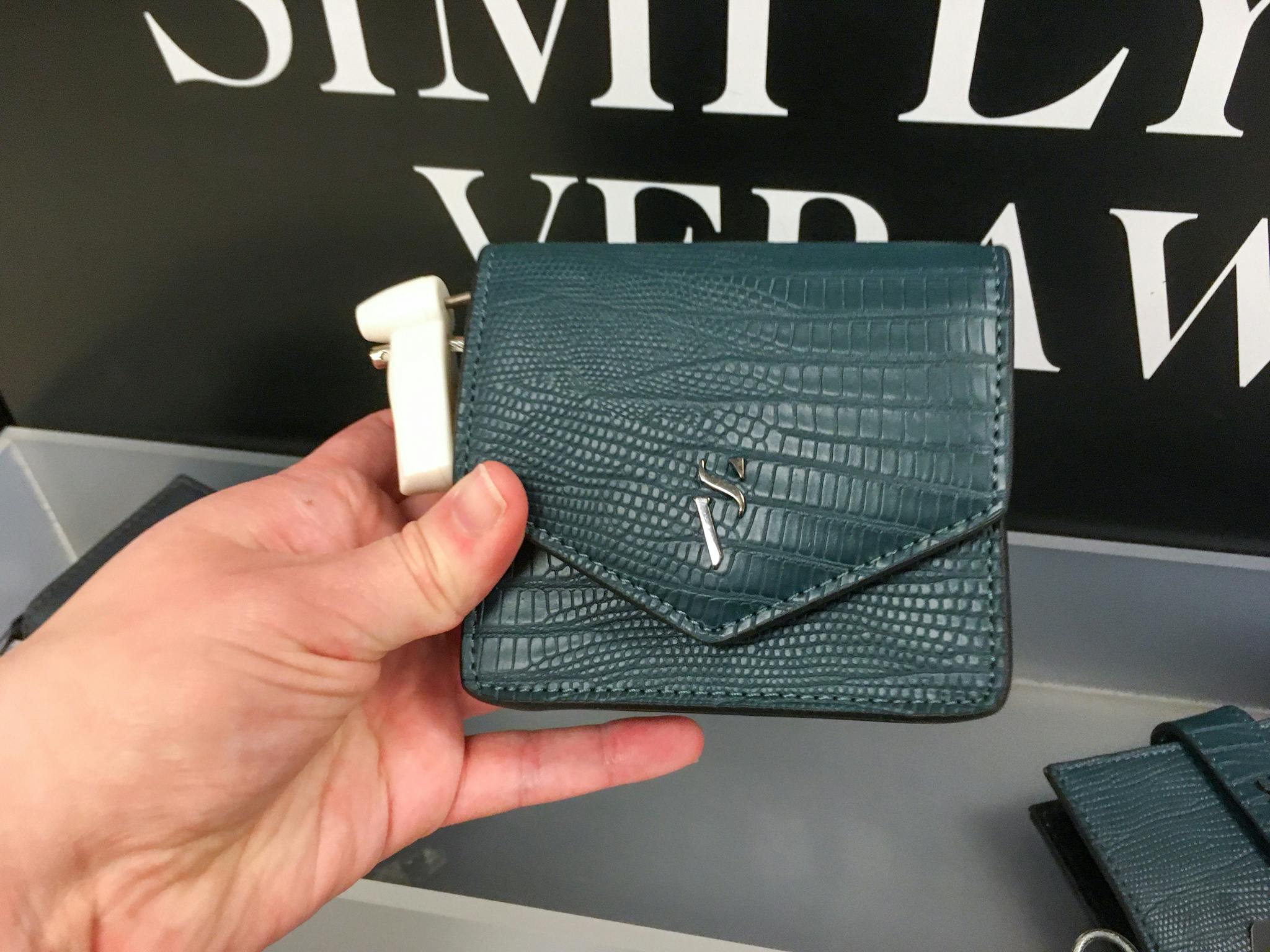 kohls wallets clearance