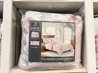macys 3 piece comforter set 030822 1646766562 1646766562 scaled e1647014443897