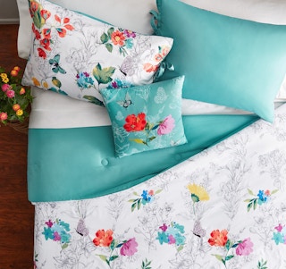 walmart-pioneer-woman-comforter-set-2022