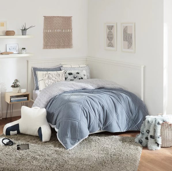 Koolaburra by UGG Delphi Velvet Comforter Set with Shams