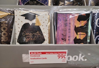 aldi graduation cards 2 2022 sv 1652966534 1652966534