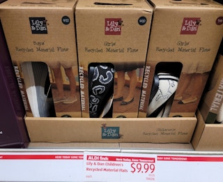 aldi kids flats 2022 sv 1653503450 1653503450