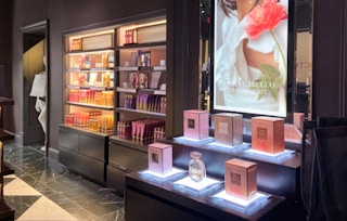 amazon bombshell perfume victorias secret store displays beauty personal care em may 2022 1651594875 1651594875 scaled
