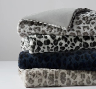 bed bath beyond ugg clearance throw blanket 050422 1651681779 1651681779