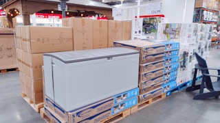 costco 160 gallon deck storage 05182022b 1652893145 1652893145