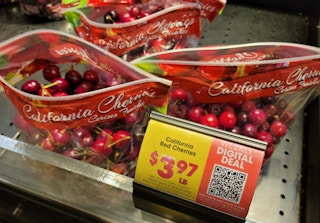 kroger red cherries 2022 sv 1652904356 1652904356
