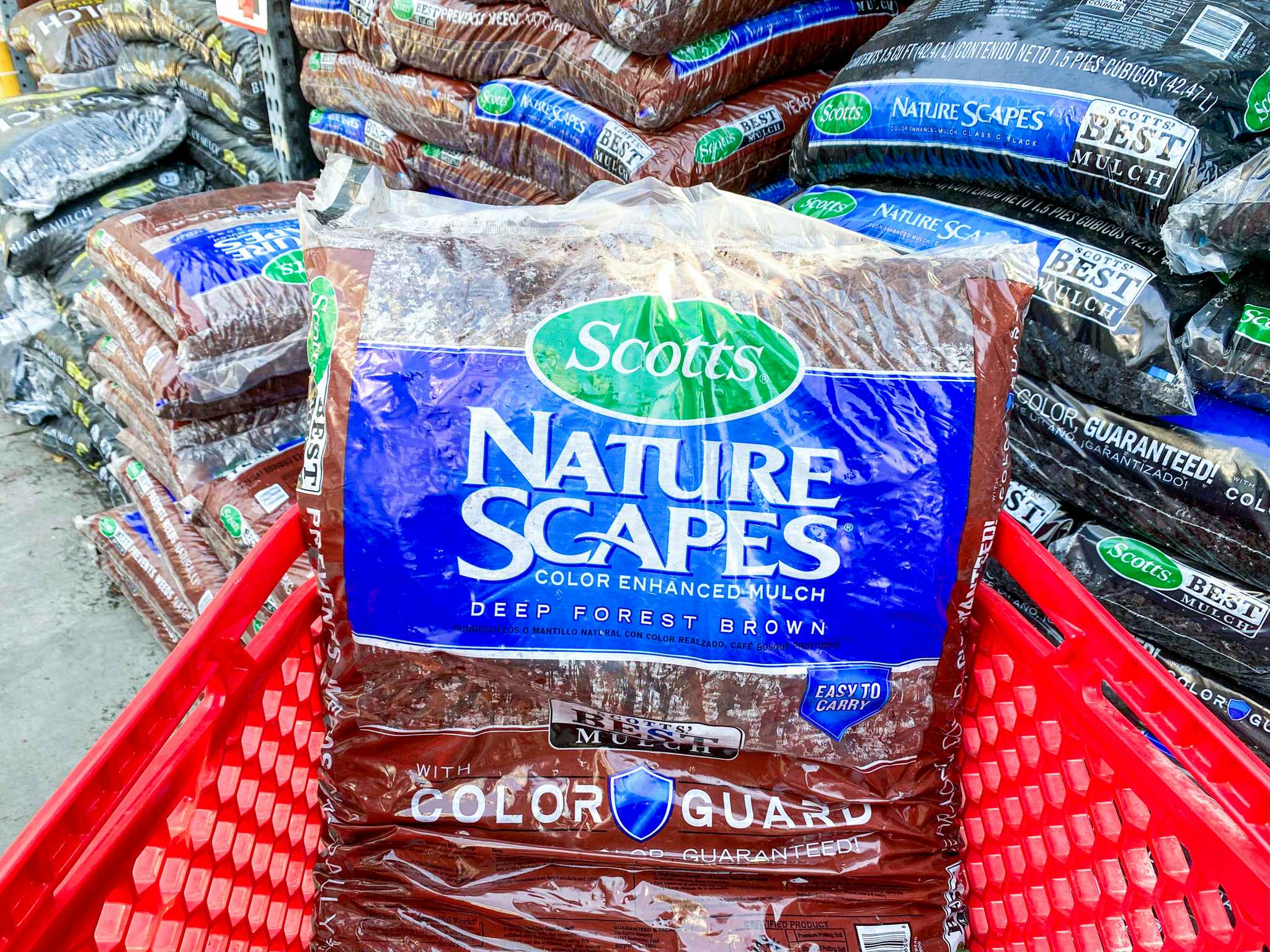 Scotts Nature Scapes Mulch at Lowe's