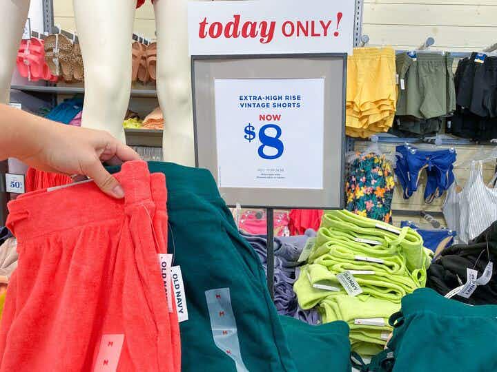 Old Navy: $5 Leggings for Women and Girls In-Store Today Only (Reg