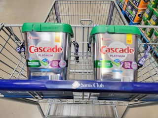 2 packs of cascade platinum in a sams club cart