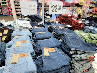 sams club levi jean shorts 2 2022 sv 1651779205 1651779205