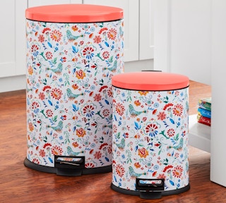 the pioneer woman garbage can set 2022 1652118772 1652118772