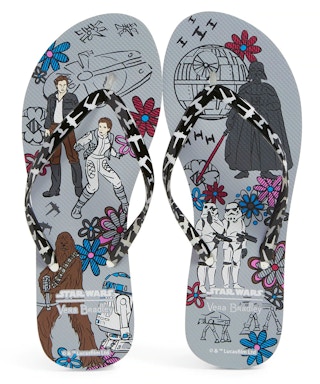 vera-bradley-star-wars-flip-flops-2022-4