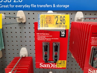 Sandisk Flash Drives on Clearance at Walmart