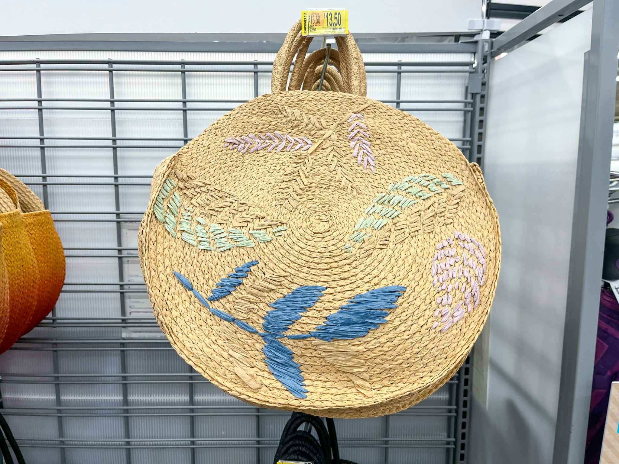 walmart time and tru circle straw floral totes on display
