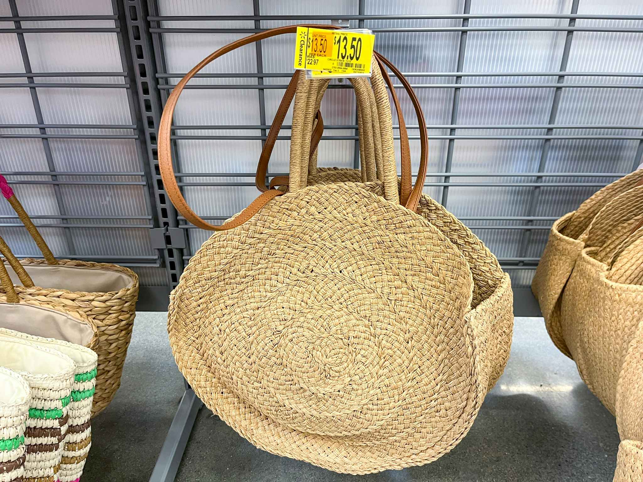 walmart time and tru circle straw natural totes on display
