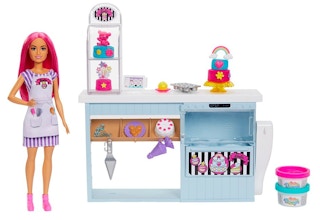 zulily-barbie-bakery-2022-1