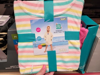 aldi hooded cover up 2022 sv 1656525284 1656525284