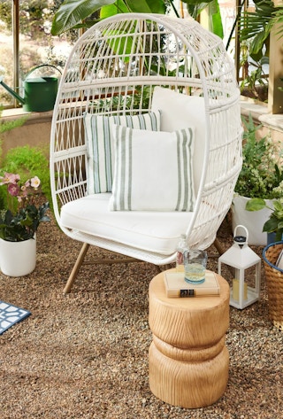 bed-bath-beyond-egg-chair-2022-1