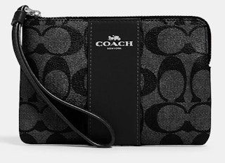 coach-outlet-corner-wristlet-black-2022-1