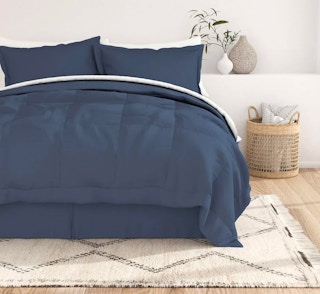 linens-and-hutch-down-alternative-comfoter-sets-2022-2