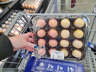 sams club lemonade cake balls 05312022 1654086222 1654086222