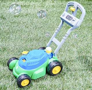 play day push n bubble mower
