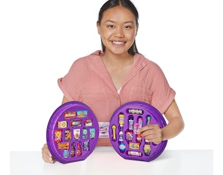 A person opening the 5 brands case