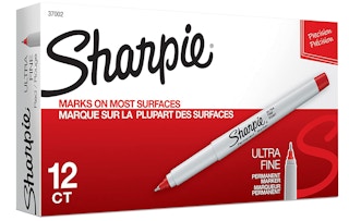 Sharpie fine point markers in a box