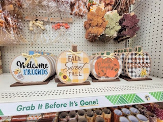 decorative pumpkin shaped signs