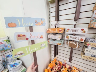 yard stake fall signs