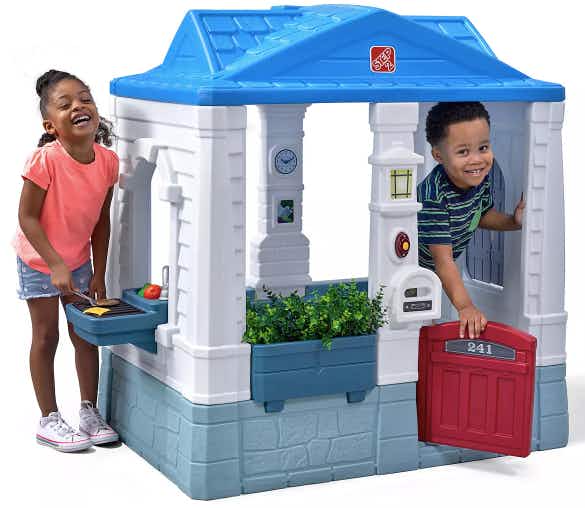Step2 Neat & Tidy Cottage Homestyle Edition Playhouse