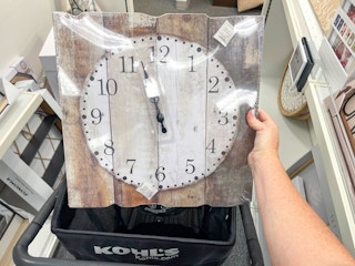 kohls stonebriar wall clock 2022 2 1659117771 1659117771