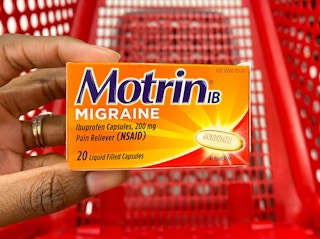 motrin target 2022 1 1658420747 1658420747 scaled